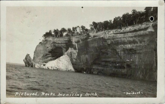 picturedrocks1920